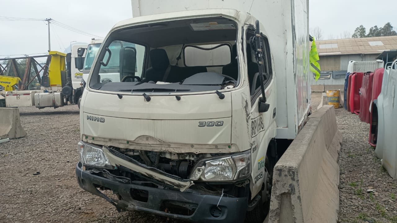 ESTANQUE ACUMULADOR DE AIRE Hino CITY 515 2012  USADO  EN DESARME